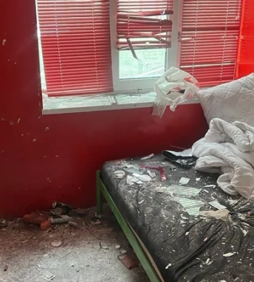 Во время масштабного обстрела. В Киеве мужчина бросил гранату в хостеле из-за ссоры с соседом, полиция задержала подозреваемого