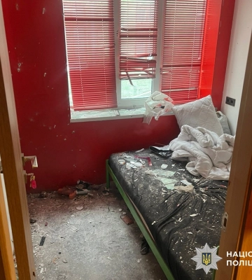 Взрыв во время массированной атаки: мужчина взорвал гранату в хостеле, пока ВС РФ обстреливали Киев