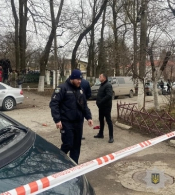 Во Львовской области мужчина стрелял по микроавтобусу ТЦК, его разыскивает полиция