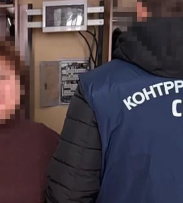 СБУ затримала у Києві колаборантку, яка впроваджувала «освітні стандарти» рф у тимчасово окупованому Криму