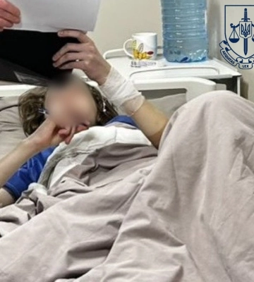 Суд арестовал подростка, напавшего с ножом на учительницу и одноклассника в Киеве