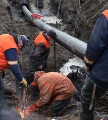 Аварійно-ремонтні роботи дюкера завершені: в мікрорайони Соляні, Північний і Тернівка поступово відновлюють водопостачання