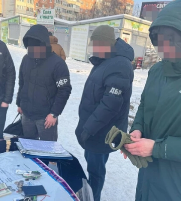 $3 тисячі за зняття з розшуку: на Волині посадовець ТЦК погорів на хабарі