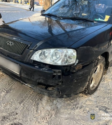 Обставини двох ДТП, в яких постраждали люди, встановлює поліція Вінниччини
