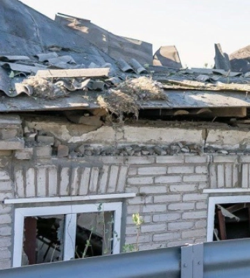 Под вражеским обстрелом оказались 27 населенных пунктов Запорожской области, шесть пострадавших и одна жертва