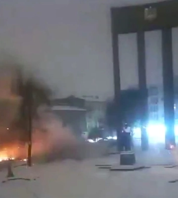 Ворожий безпілотник влучив у дитячий майданчик біля пам’ятника Бандері у Львові