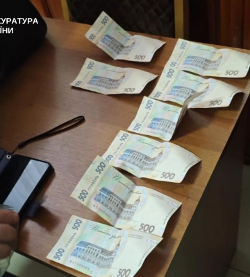 Заступницю декана на Уманщині підозрюють у вимаганні грошей зі студента, аби його допустили до сесії