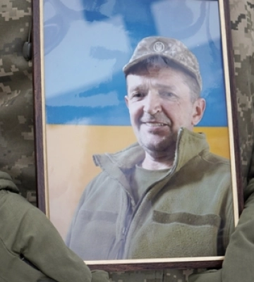 Загинув на Куп'янському напрямку: на Волині попрощалися з Романом Люлькою 