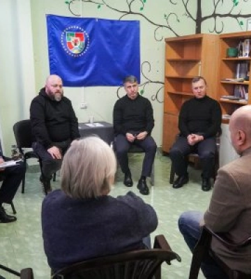 В Ужгороді обговорили підтримку переселенців на базі гуманітарного штабу Луганщини