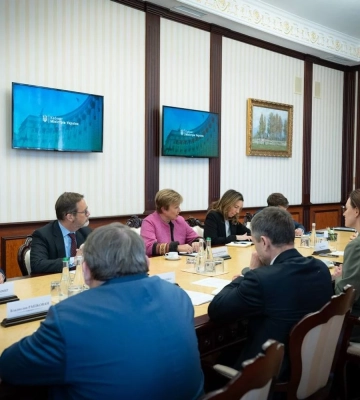 Оглянули наслідки ворожих ударів по Києву та обговорили програму підтримки: Свириденко зустрілась із главою МВФ