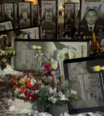 Портрети військових пошкодили в центрі Рівного