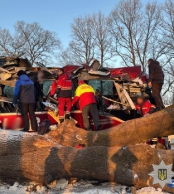 На Львівщині автобус «Відень - Київ» потрапив у ДТП, є постраждалі