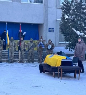 На Рівненщині попрощалися із двома воїнами