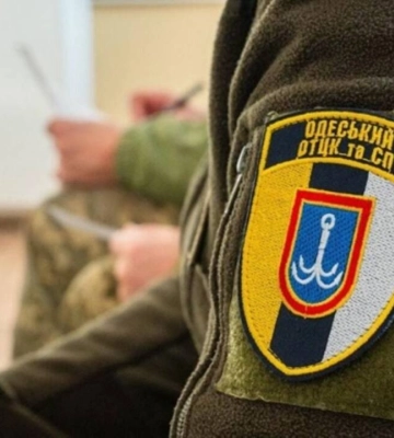 В Одеському ТЦК почали перевірку після конфлікту чоловіка у військовій формі з дитиною