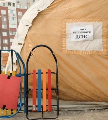 Столичні школи тимчасово не працюють, на Київщині навчання триває: що із садочками