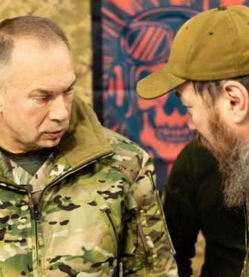 Россия наращивает давление, подтягивает резервы к Покровску, - Сырский