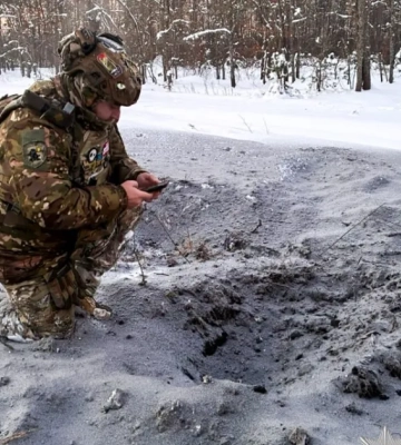 В Ровенской области «шахеды» сбросили противотанковые мины возле железной дороги