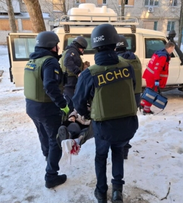 Семь человек пострадали от вражеских обстрелов в Днепропетровской области