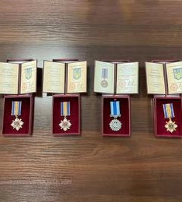 Родинам шести полеглих захисників з Полтавщини передали державні нагороди