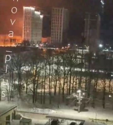 В оккупированном Бердянске пылает электроподстанция: город остался без света, — соцсети (видео)
