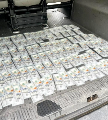 За хабар у 7 500 доларів судитимуть голову однієї з громад Рівненщини (ФОТО)