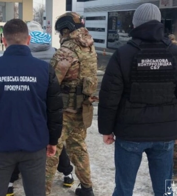 Харьковчанин организовал схему выезда мужчин за границу