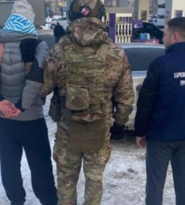Поліція у Харкові викрила схему переправлення чоловіків через кордон