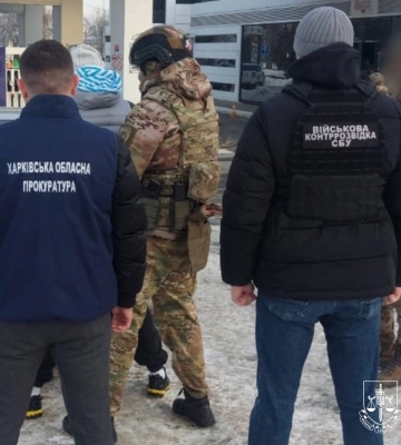 Поліція у Харкові викрила схему переправлення чоловіків через кордон