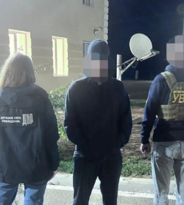 Тричі фіктивно одружувалась: жінку з Одещини судитимуть за пособництво в ухиленні від військової служби