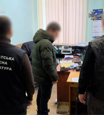 Екснардеп із Закарпаття отримав бронювання "на папері" та виїхав з України, - прокуратура. ФОТО