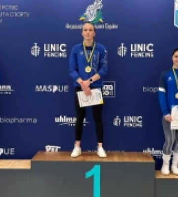 Миколаївські шаблісти підкорили юніорський чемпіонат України: три «золота» та «бронза»