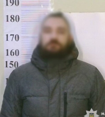 У Києві пасажир трамваю напав на водія і порізав йому обличчя ножем