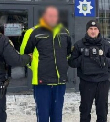 На Закарпатті затримали педофіла, якого розшукував Інтерпол: переховувався в орендованій квартирі (ФОТО)