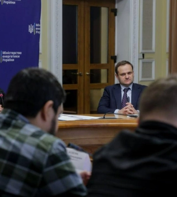 Шмигаль розповів про рішення, які дозволять Києву перейти від екстрених відключень до жорстких, але прогнозованих графіків