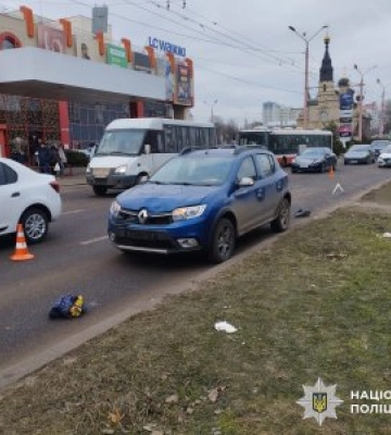 У середмісті Миколаєва загинула пішохід - поліцейські встановлюють обставини ДТП