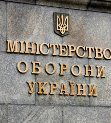Кабмин уволил пятерых заместителей министра обороны
