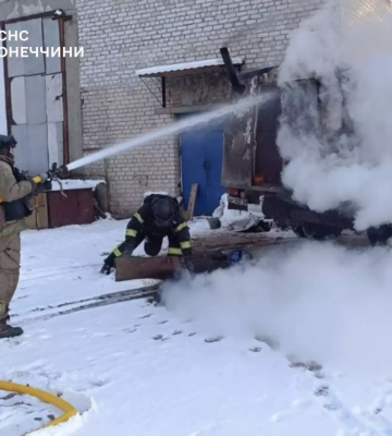 На Донеччині внаслідок пожежі вантажівки постраждав чоловік, - ДСНС