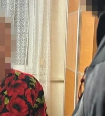Разоблачили схему уклонения от мобилизации. СБУ заявила, что в Днепропетровской области у руководительницы ВВК во время обысков обнаружили более $300 тысяч