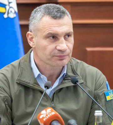 Ситуація може бути ще складнішою: Кличко закликав киян зробити запас їжі або виїхати з міста