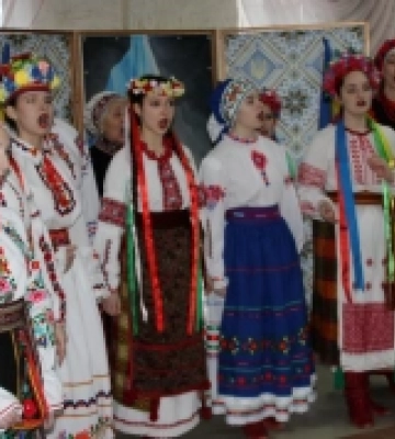 У Білгороді-Дністровському відбувся арт-вечір «Відлуння сердець» з нагоди Дня Соборності України