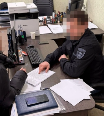 Безпідставно нараховував зарплати тим, хто пішов в СЗЧ? Підозрюють посадовця штабу
