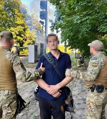Рецидивіст отримав 17 років тюрми за підпали на замовлення рф у Харкові