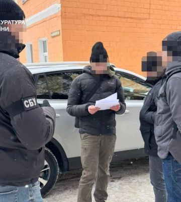 У податковій Чернігівщини викрили корупційну схему з «відкатами» від бізнесу