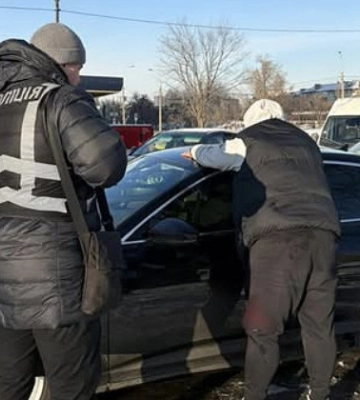 В Киевской области разоблачили дельца, который за 26 тысяч долларов обещал повлиять на решение ТЦК