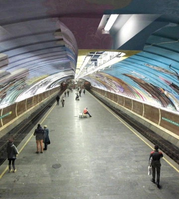 Росіяни вгатили по Києву: порушена робота зеленої гілки метро, є постраждалі і загиблий