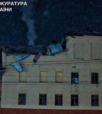 Нічний удар по столиці: загинула людина, є поранені, частина Києва без тепла (Відео)