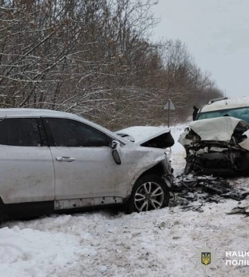 Один водій загинув, а інший потрапив до лікарні внаслідок ДТП на Вінничччині