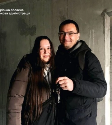 Семья переселенцев из Мелитополя получила собственное жильё в Запорожье по программе «єОселя» 
