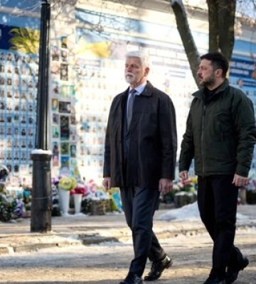 Зеленський і президент Чехії Павел ушанували пам’ять загиблих українських воїнів у Києві. ВIДЕО