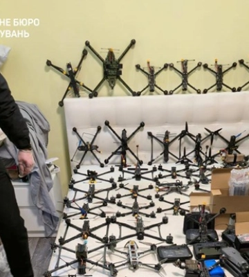 На Донбассе у военного изъяли более 500 дронов
